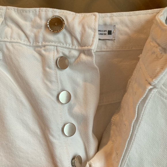 Zara white denim shorts high waisted - Picture 2 of 4